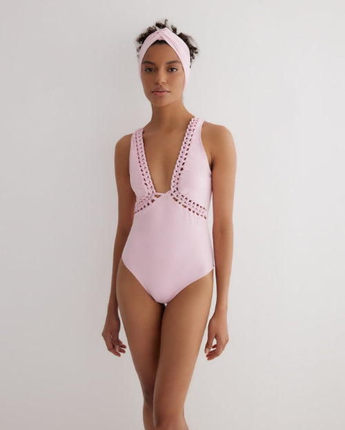 Chain detailed v-neck swimsuit in pink