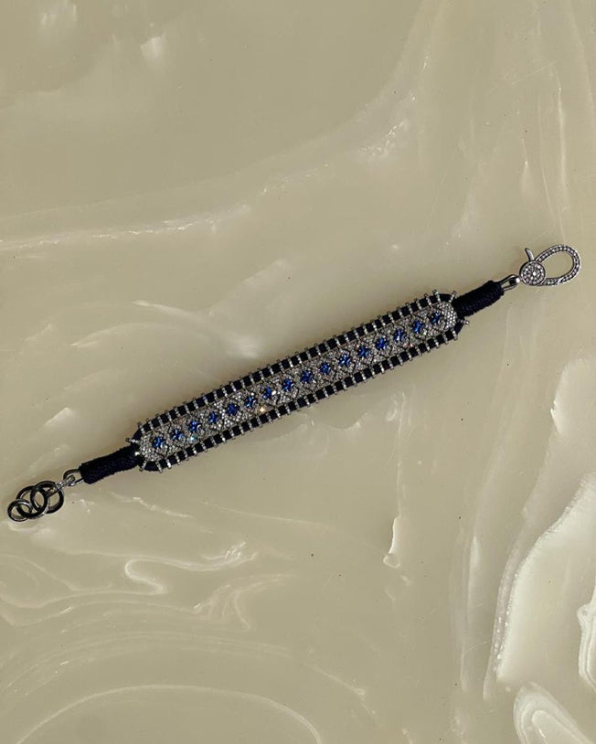 14K Victorian Bracelet - Wt. (Gross-24.960gms; Silver-22.882gms; Other-1.040gms) Dia. Single Cut LB 2.790ct with 927 Dia. Pcs (Stones: Blue Sapphire Square 2.400cts with 16 pcs) - Navy