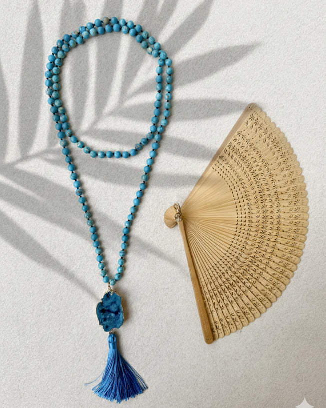 Fantasqiue Detachable Fans on Crystals with Turquoise Stones Chain Necklaces