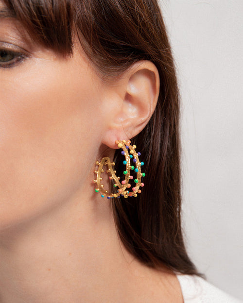 Gipsy earrings gold and multi stones details