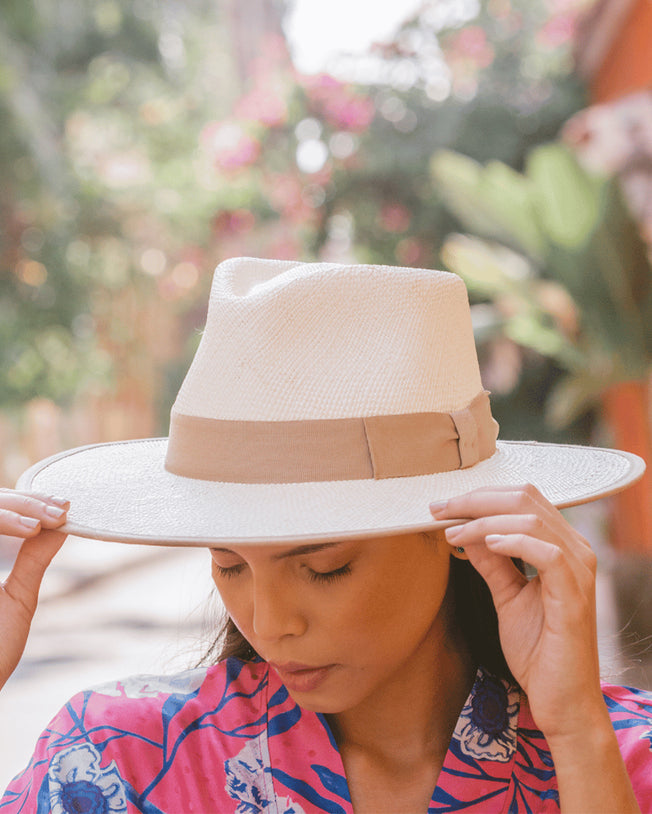 Handcrafted Toquilla Panama Superfine Classic Straw Hat - Beige Ribbon