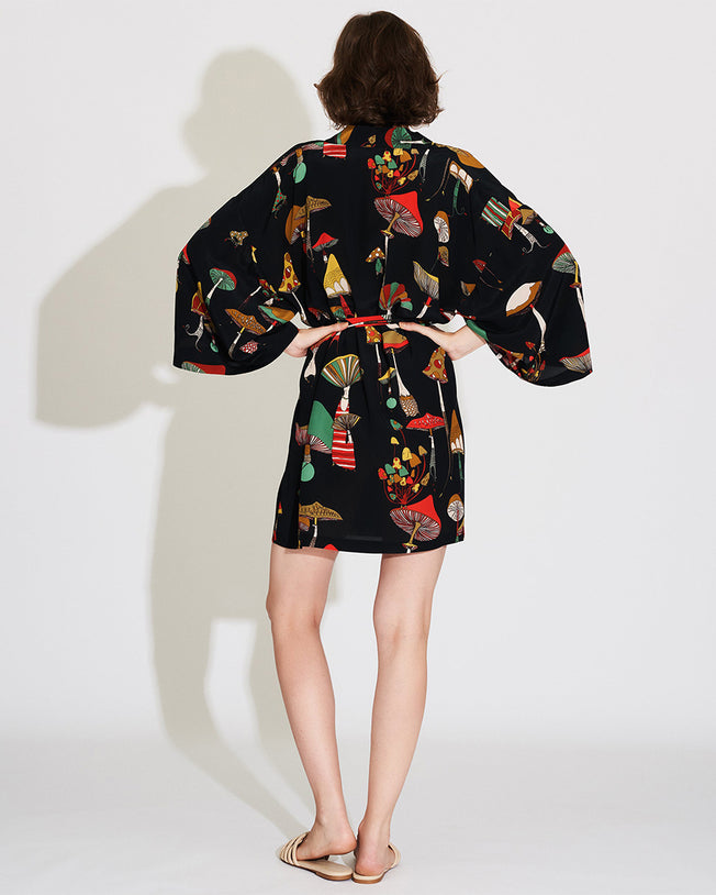 Magic M-18 Silk Short Kimono