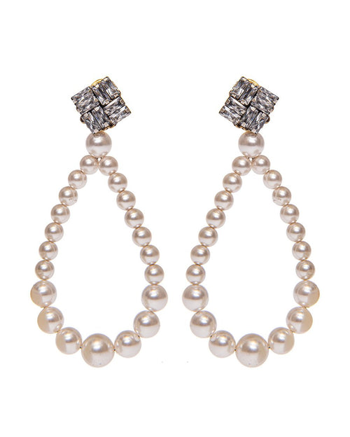 Pearls and crystals clip with earrings
