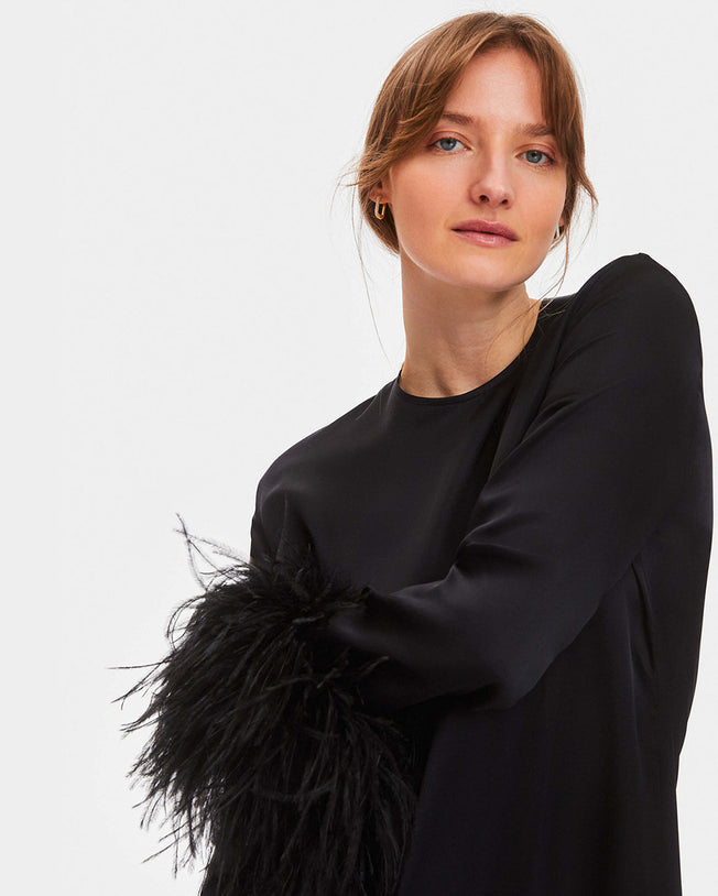 Suzi Maxi Dress with Detachable Feathers in Black